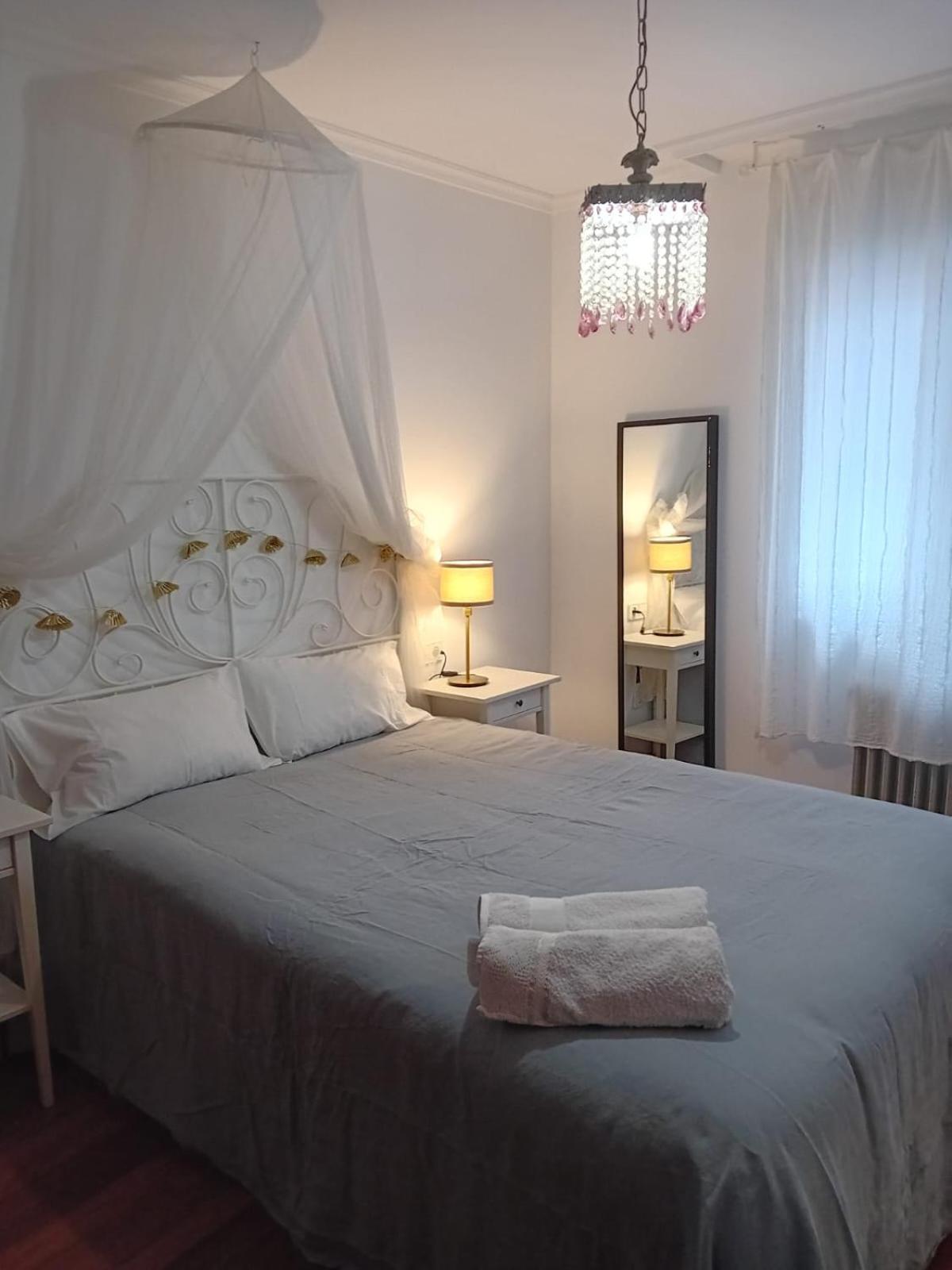 Vivienda En Casco Antiguo De Vigo Apartman Kültér fotó